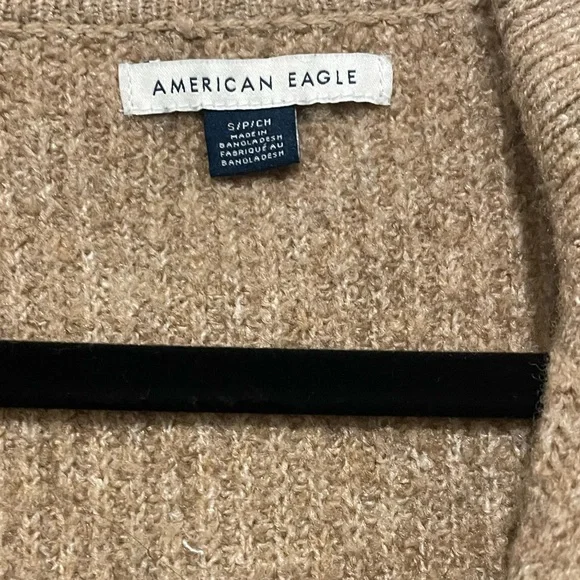 American Eagle Outfitters Tan V-Neck Sweater - Picture 3 of 3